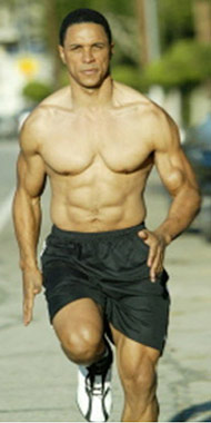 Good looking guy at LatinEuro.com