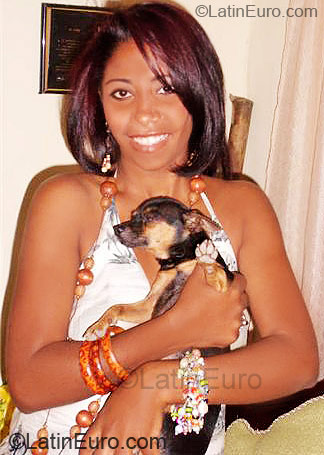 passionate Dominican Republic girl Regina from Santo Domingo DO715