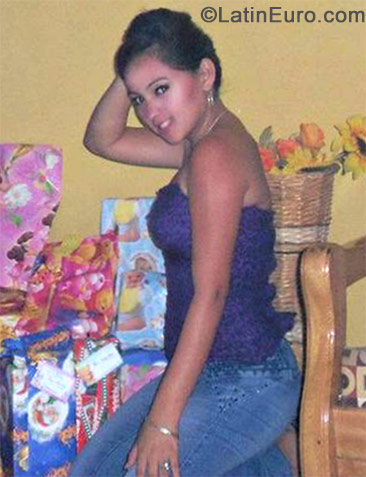 Date this passionate Peru girl Natali yohana B from Piura PE1096