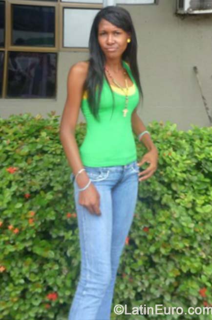 Date this cute Colombia girl Leidy from Bogota CO15758