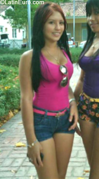 Date this young Dominican Republic girl Jatnna from Santo Domingo DO28471