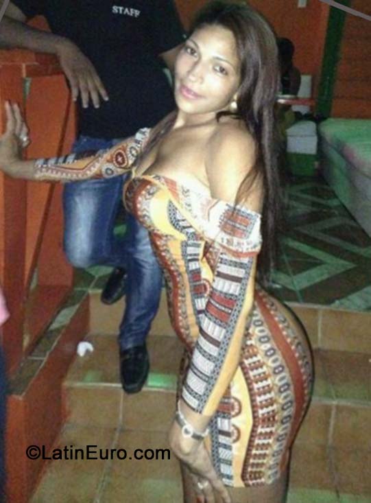 Date this pretty Dominican Republic girl Yulissa from Puerto Plata DO19663