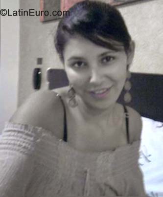 Date this hot Colombia girl Lady from Bogota CO15708