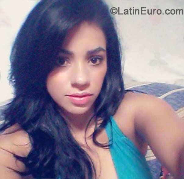 Date this fun Honduras girl Carolina from San Pedro Sula HN1155
