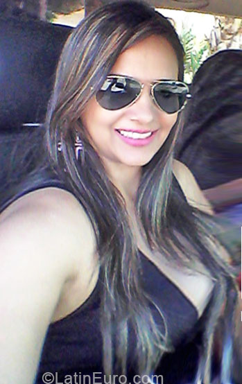 Date this voluptuous Brazil girl Tatianna from Sao Paulo BR9108