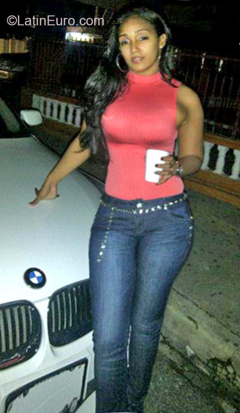 Date this pretty Dominican Republic girl La India from Santo Domingo DO21531