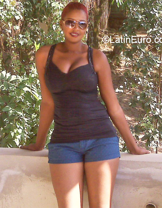 Date this cute Dominican Republic girl Verenese from Puerto Plata DO21802