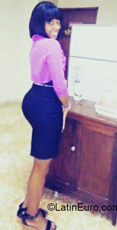 Date this charming Dominican Republic girl Yulisa from Santo Domingo DO22086