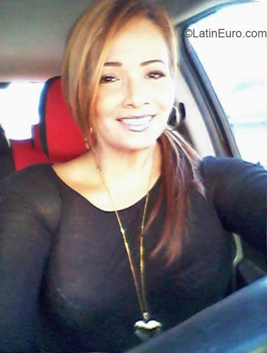 Date this pretty Colombia girl Lilysam from Barranquilla CO17410