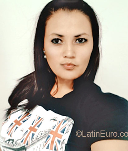 Date this hot Honduras girl Lorena from Tegucigalpa HN1601