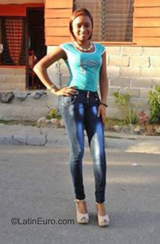 Date this hot Dominican Republic girl Indira from Puerto Plata DO23127