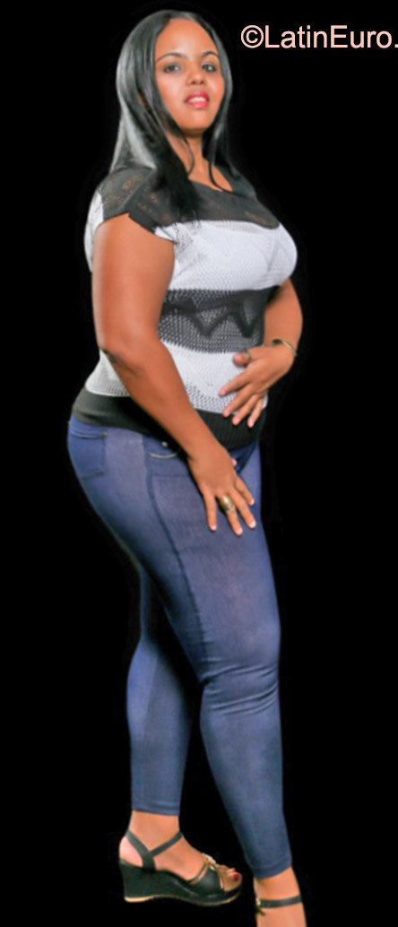 Date this exotic Dominican Republic girl Flor from Santo Domingo DO23131