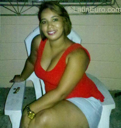 Date this passionate Dominican Republic girl Yeny from Santo Domingo DO23590
