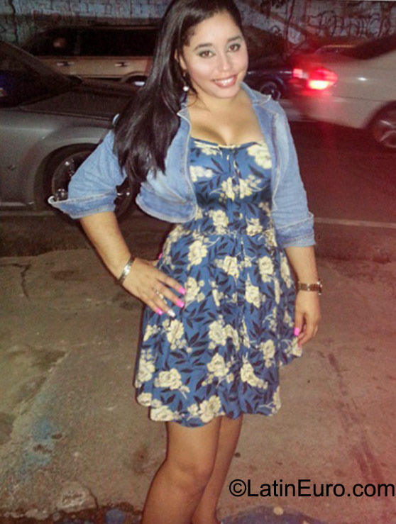 Date this charming Dominican Republic girl Rosa from Santiago DO23629