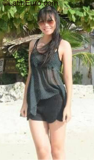 Date this charming Philippines girl Charmine from Davao City PH852