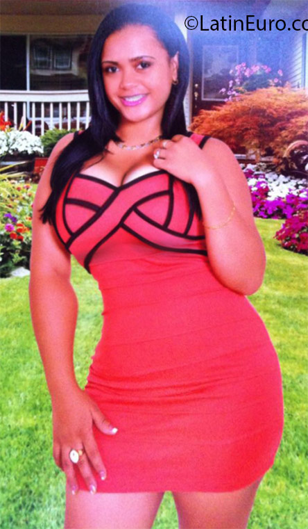 Date this sensual Dominican Republic girl Daniela from San Pedro de Macoris DO24545