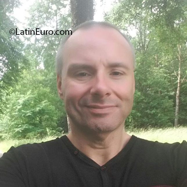 Date this attractive Sweden man Magnus from Stockholm SE227