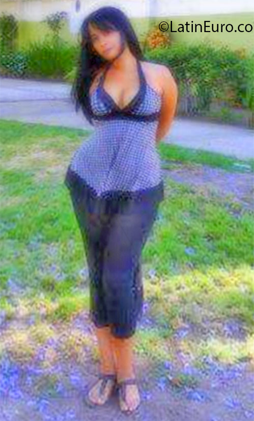 Date this sultry Mexico girl Yazmin from Tijuana MX1481