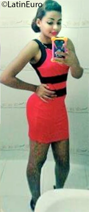 Date this tall Dominican Republic girl Derlin from Puerto Plata DO25754