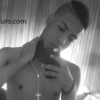 Date this hard body Dominican Republic man Eimer from Santo Domingo DO25827