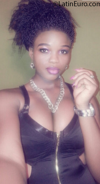 Date this stunning Cameroon girl Aminata from Yaounde CM244
