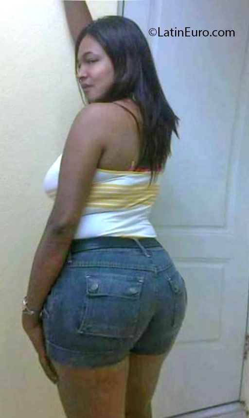 Date this athletic Dominican Republic girl La_flaka_linda from Santiago DO25875