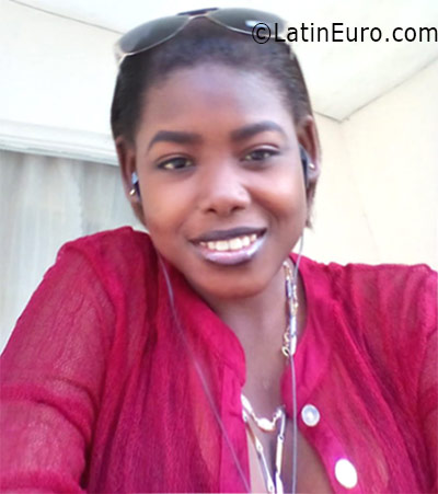 Date this happy Jamaica girl Allie from Kingston JM2322