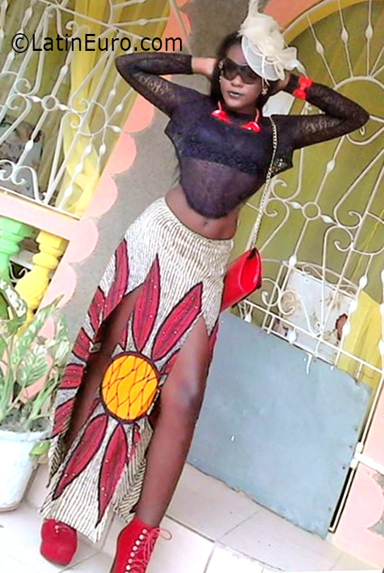Date this young Jamaica girl Warela from Kingston JM2328