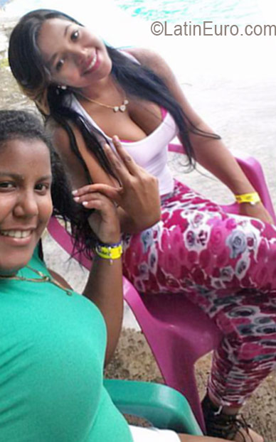 Date this hot Dominican Republic girl Yomairis from Bonao DO26242