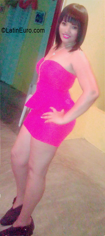 Date this stunning Dominican Republic girl Sorenlly from Santiago DO26302