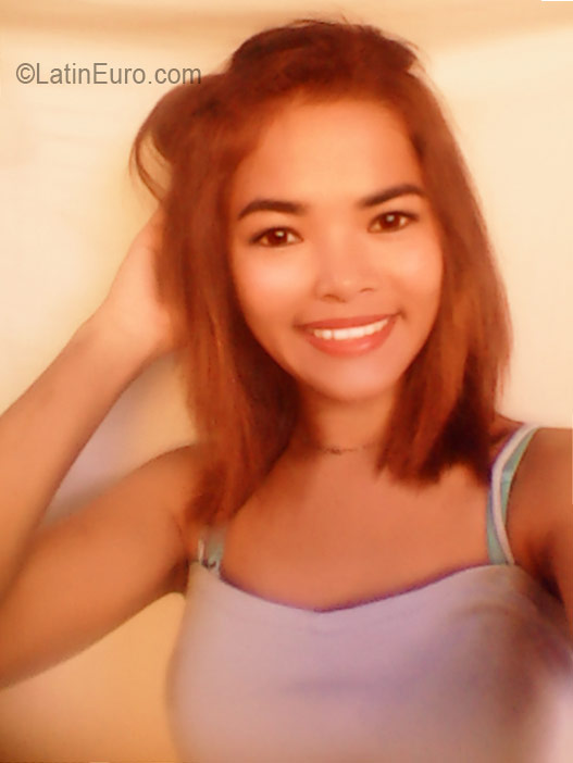 Date this good-looking Philippines girl Ravie from Surigao PH922