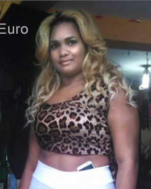 Date this hot Dominican Republic girl Wanda from Santo Domingo DO26664