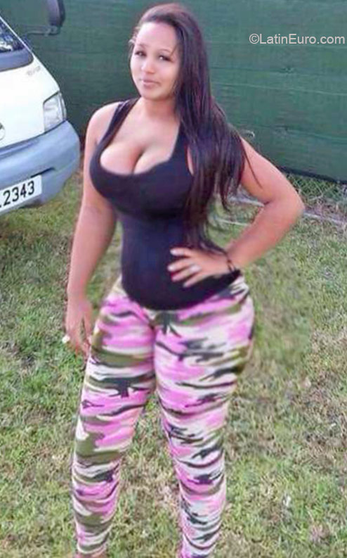 Date this lovely Dominican Republic girl Katherine from Puerto Plata DO26703