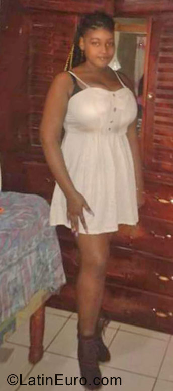 Date this beautiful Jamaica girl Sexy from Montego Bay JM2366