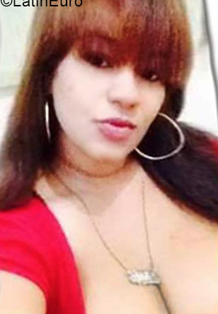 Date this hard body Dominican Republic girl Rosy from Santiago DO26775