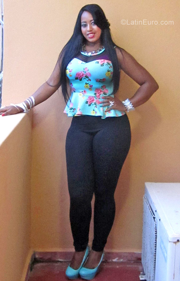 Date this exotic Dominican Republic girl Jaquelin from Santo Domingo DO26966