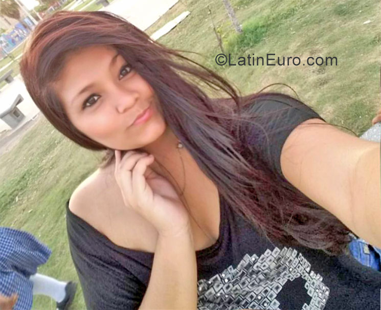 Date this delightful Colombia girl Julieth from Barrancabermeja CO19946