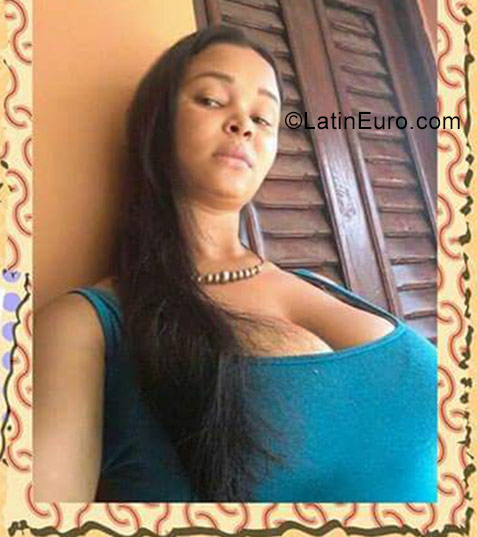 Date this funny Dominican Republic girl Jacquelin from Santo Domingo DO27160