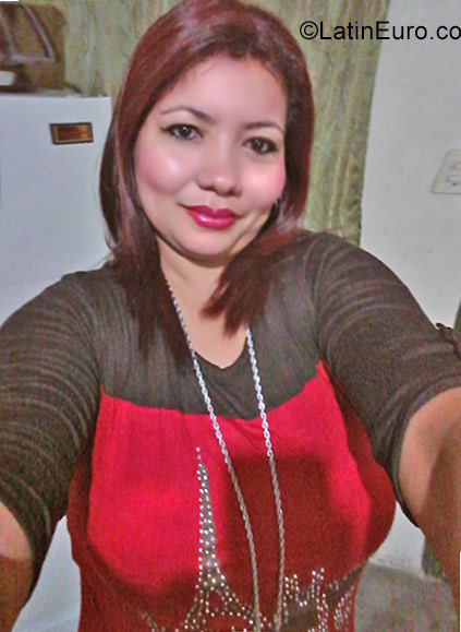 Date this georgeous Honduras girl Wendy from San Pedro Sula HN2310
