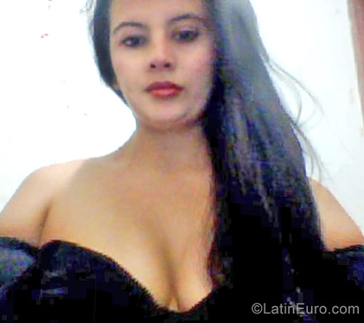Date this sultry Colombia girl Andrea from Medellin CO20340