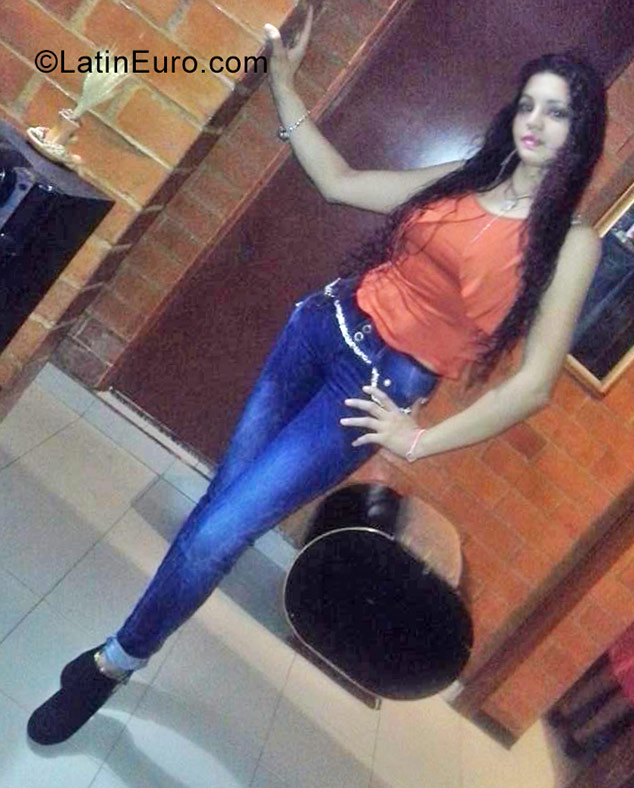 Date this funny Colombia girl Karol from Bogota CO20425