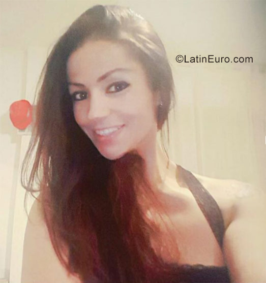 Date this passionate Spain girl Jakelin from Alicante ES356