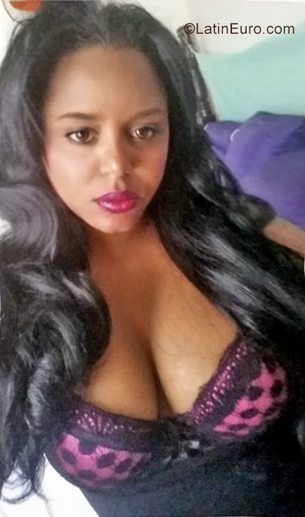Date this athletic Dominican Republic girl Michel from Puerto Plata DO28004