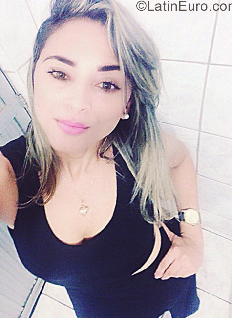 Date this passionate Brazil girl Vagi from Fortaleza BR9975