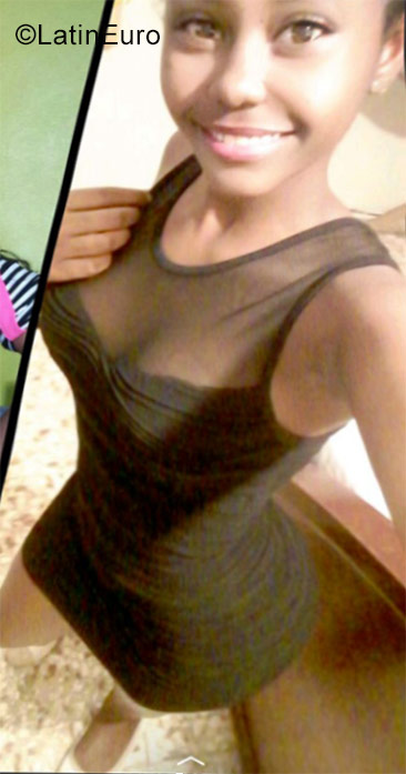 Date this sultry Dominican Republic girl Josoie from Santo Domingo DO28273