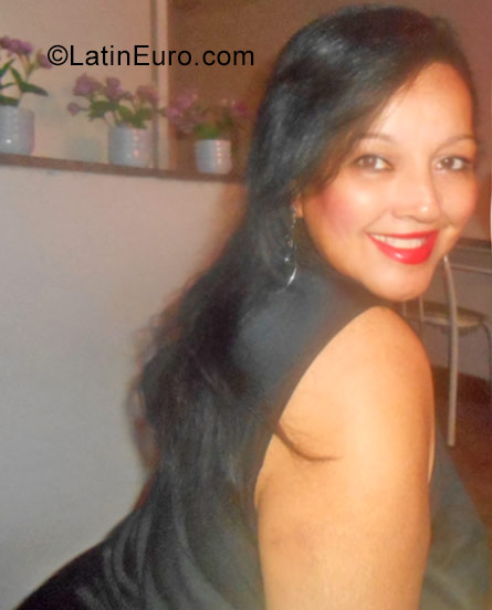 Date this fun Brazil girl Sandra from Limeira BR10010