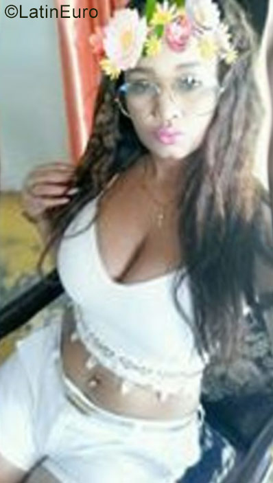 Date this attractive Dominican Republic girl Lixa from Puerto Plata DO28483