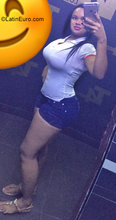 Date this charming Dominican Republic girl Maribel from Santo Domingo DO28873