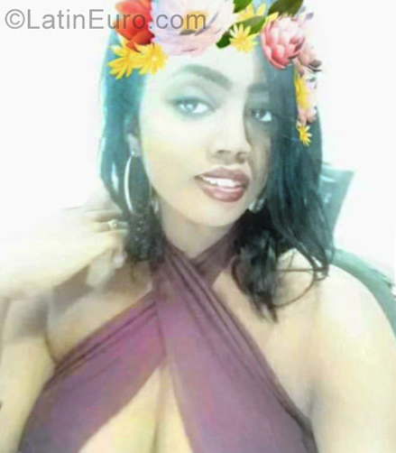 Date this lovely Dominican Republic girl Andreina from Hato de Mayor DO28943