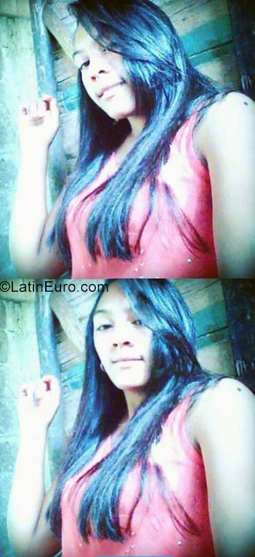 Date this attractive Dominican Republic girl MARIA ALTAGRACI from Monsenor Nouel DO28951